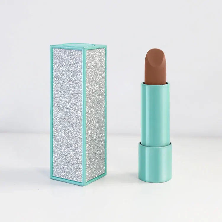 Wholesale Private Label Vegan Lipstick Velvet Matte Finish Waterproof and Lasting Makeup with Mineral Ingredients