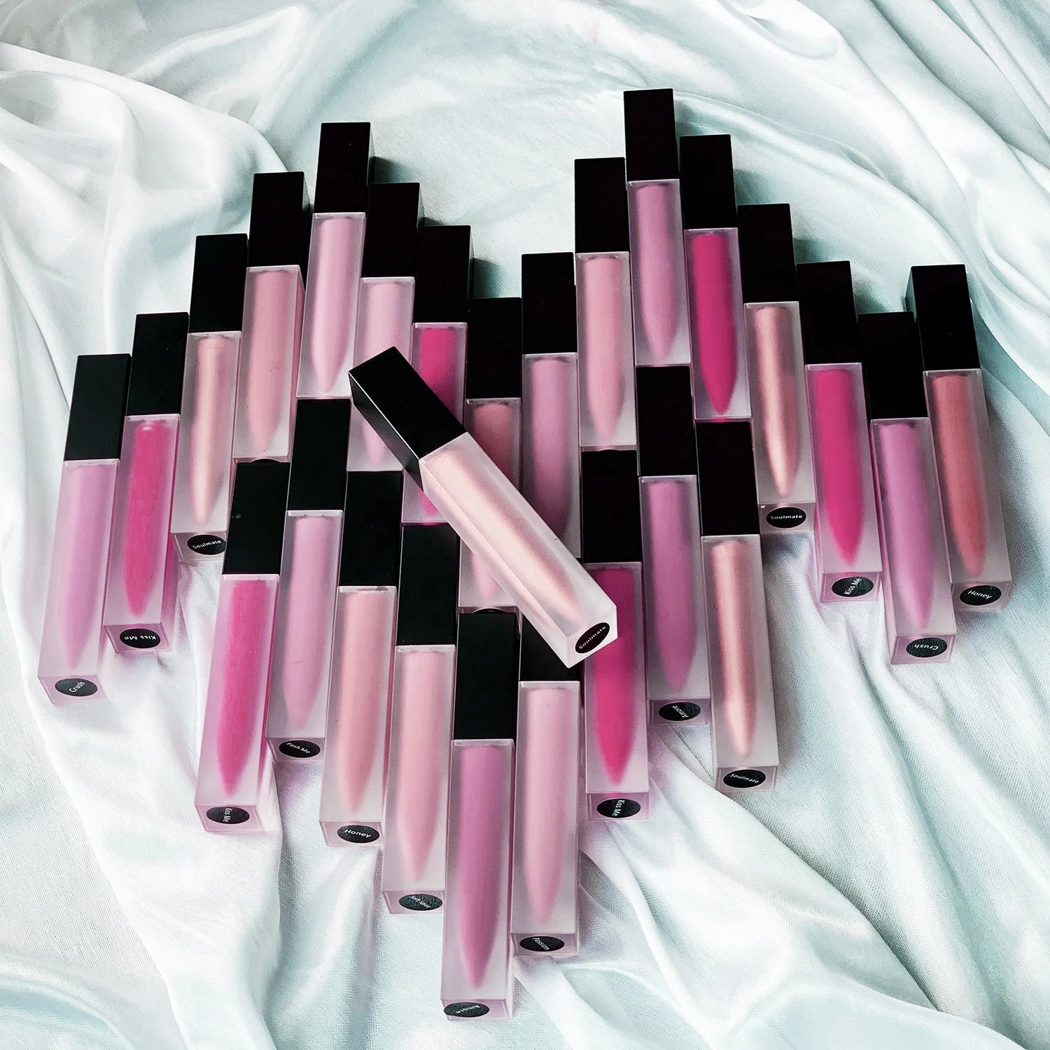 Wholesale Custom Logo Long Lasting Velvet Make up Vendor Nude Vegan Lipstick Waterproof Private Label Liquid Matte Lip Stick