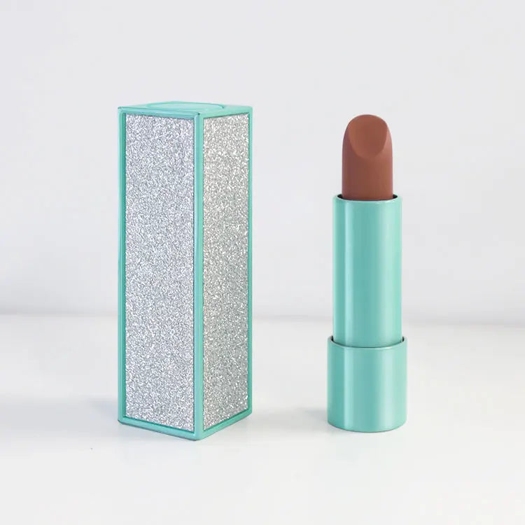 Wholesale Private Label Vegan Lipstick Velvet Matte Finish Waterproof and Lasting Makeup with Mineral Ingredients